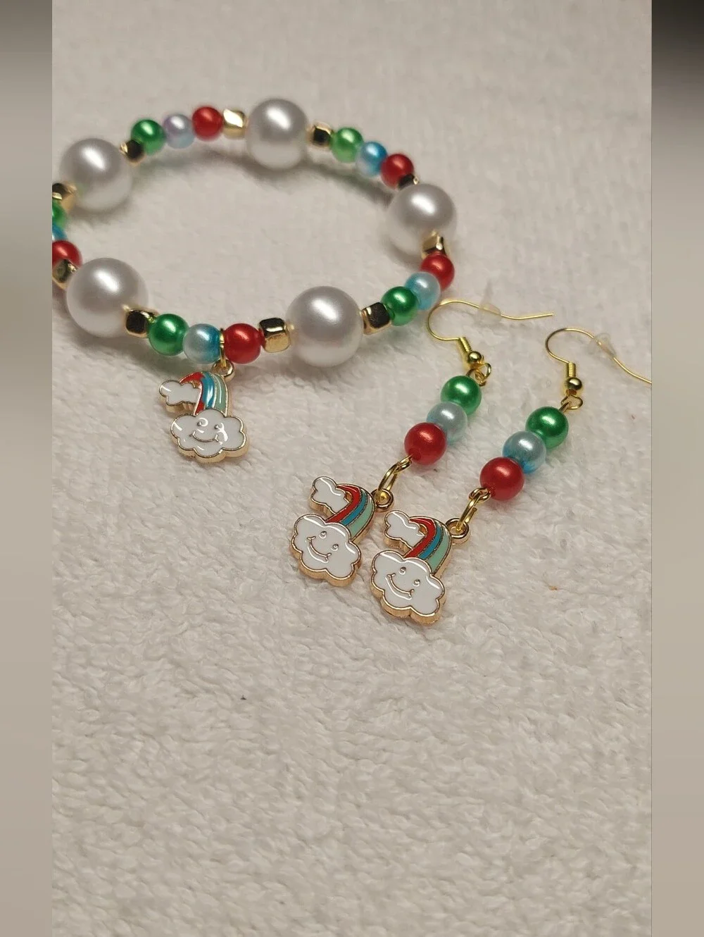 Kids Rainbow Cloud Bead Bracelet & Earring Set - Multicolor